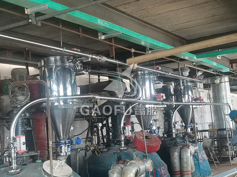 選擇反應(yīng)釜真空加料機工廠：性價比和售后服務(wù)哪個更重要？